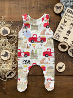 Load image into Gallery viewer, Bear Club Farm Footed Romper
