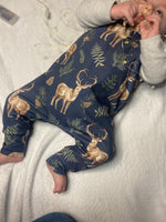 Load image into Gallery viewer, Wild Winter Stag Leggings
